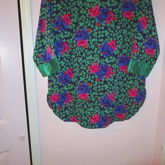 Victoria’s Secret SATIN Sleepshirt Size L EMERALD FLORAL Gold Label LOUNGEWEAR - Picture 10 of 10